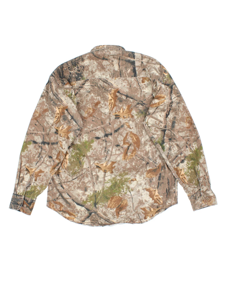 Vintage Cabela's Forest Camo Shirt in a brown colourway, button up and has double chest pockets.