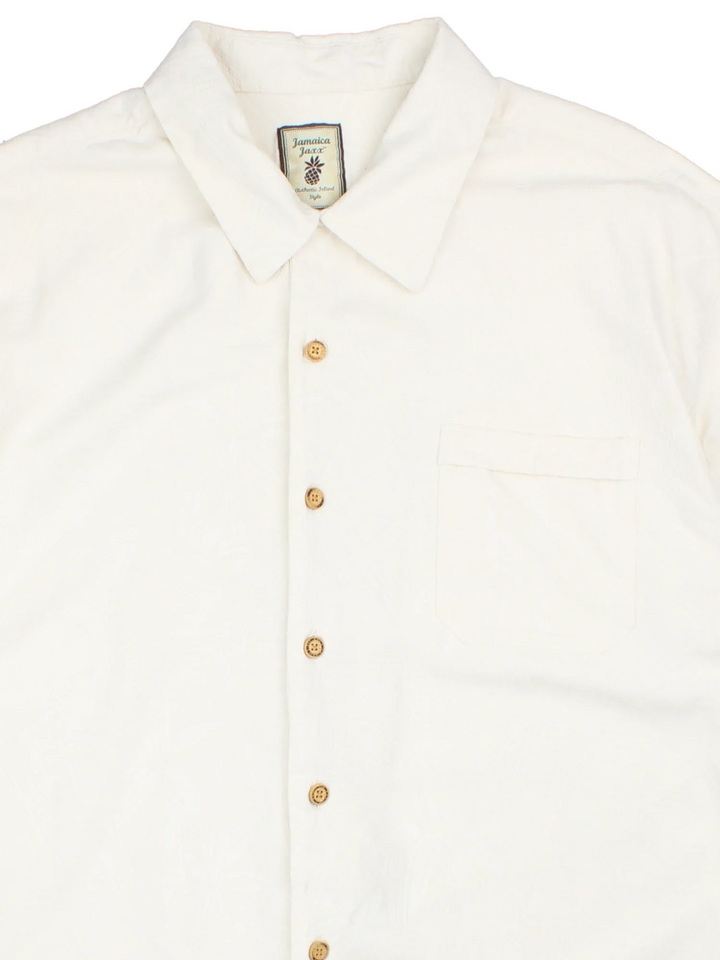 Vintage Hawaiian Shirt in a white colourway with pattern detailing, button up and has a chest pocket.