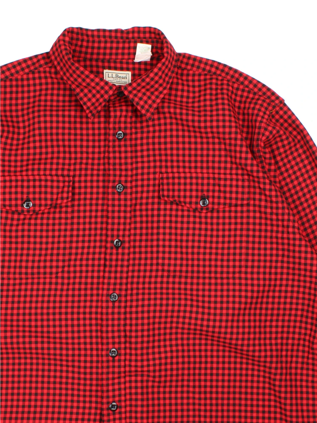 Vintage L.L Bean Shirt in a red and black checked colourway, button up and has double chest pockets.