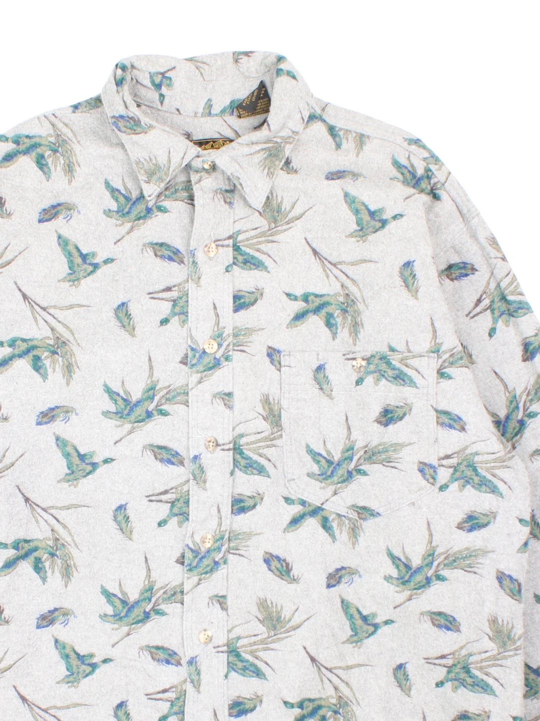 Vintage Eddie Bauer Duck Print Shirt in a grey colourway, button up and has a chest pocket.