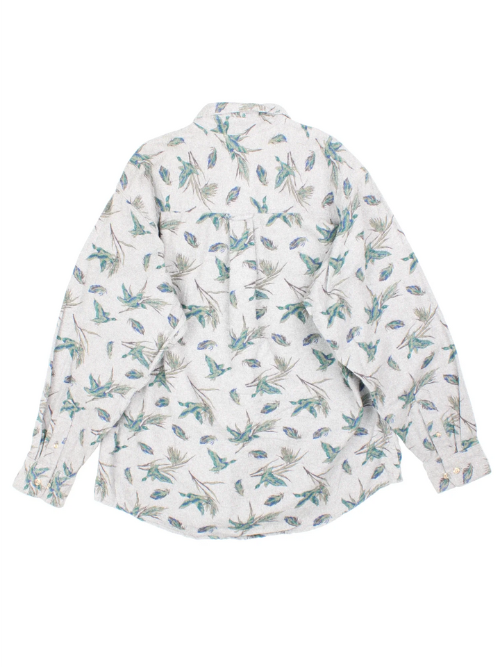 Vintage Eddie Bauer Duck Print Shirt in a grey colourway, button up and has a chest pocket.
