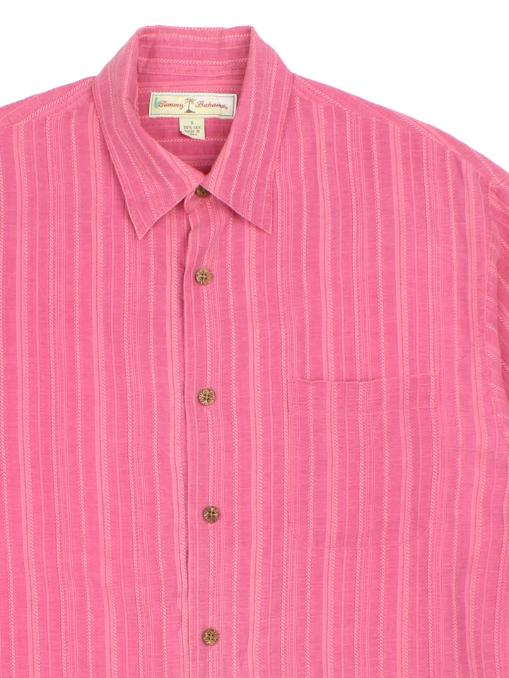 Tommy Bahama Patterned Hawaiian Shirt in a pink colourway. Button up with front chest pocket.