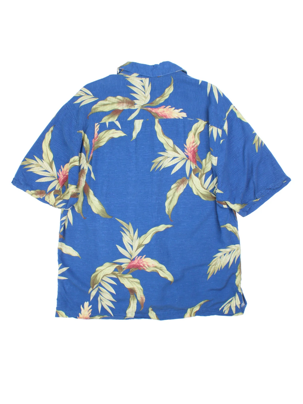 Vintage Hawaiian Shirt in a blue colourway with all over palm print. Button up with front pocket detail.