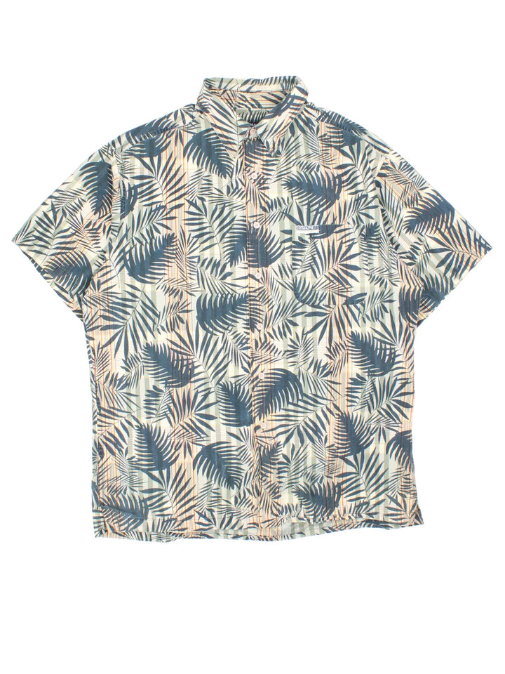 Chaps Ralph Lauren Hawaiian Shirt in a green colourway with all over leaf print. Button up with branded front chest pocket.