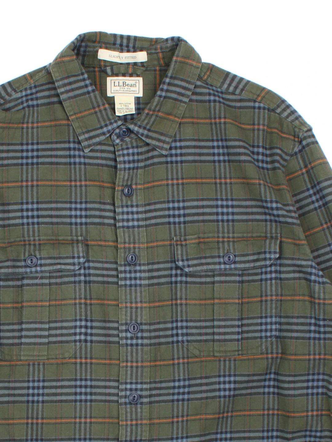 Vintage L.L Bean Flannel Shirt in a green colourway, button up and has double chest pockets.