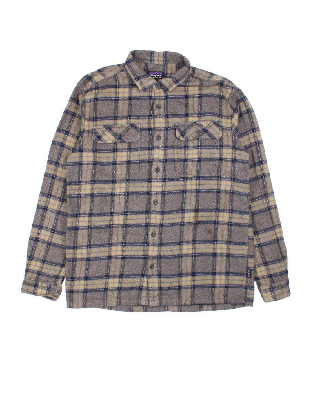 Patagonia Flannel Shirt in a brown colourway. All over checked pattern, button up with x2 front pockets and side tab branding.