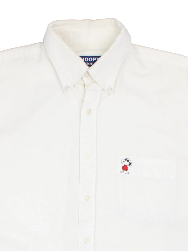 Vintage Snoopy Shirt in a white colourway. Button up with front pocket and embroidered Snoopy detail on front.