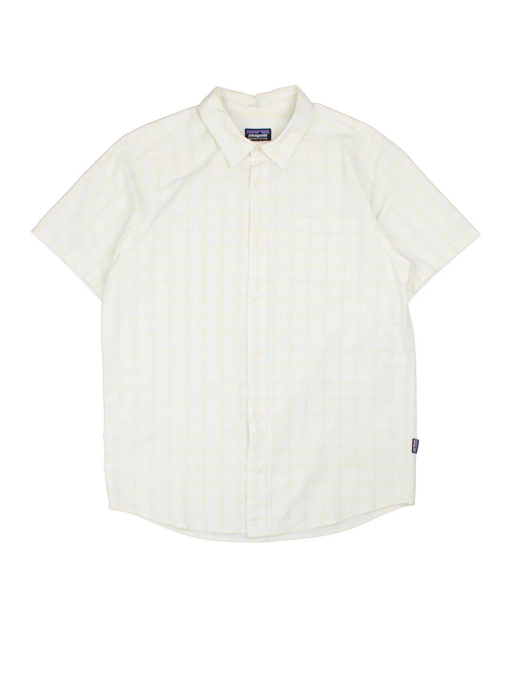 Patagonia Shirt in a white colourway. Button up with front pocket with side tab branding.