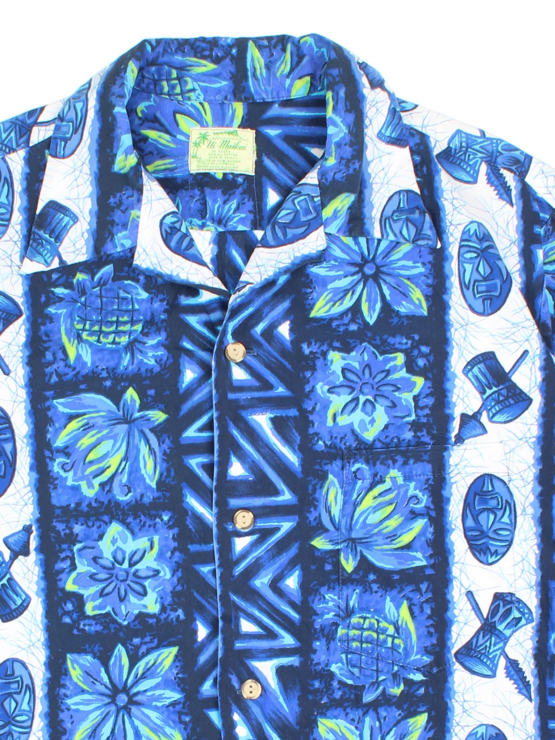 Vintage Hawaiian Shirt in a blue colourway, button up with front pocket and all over classic hawaiian floral print. 