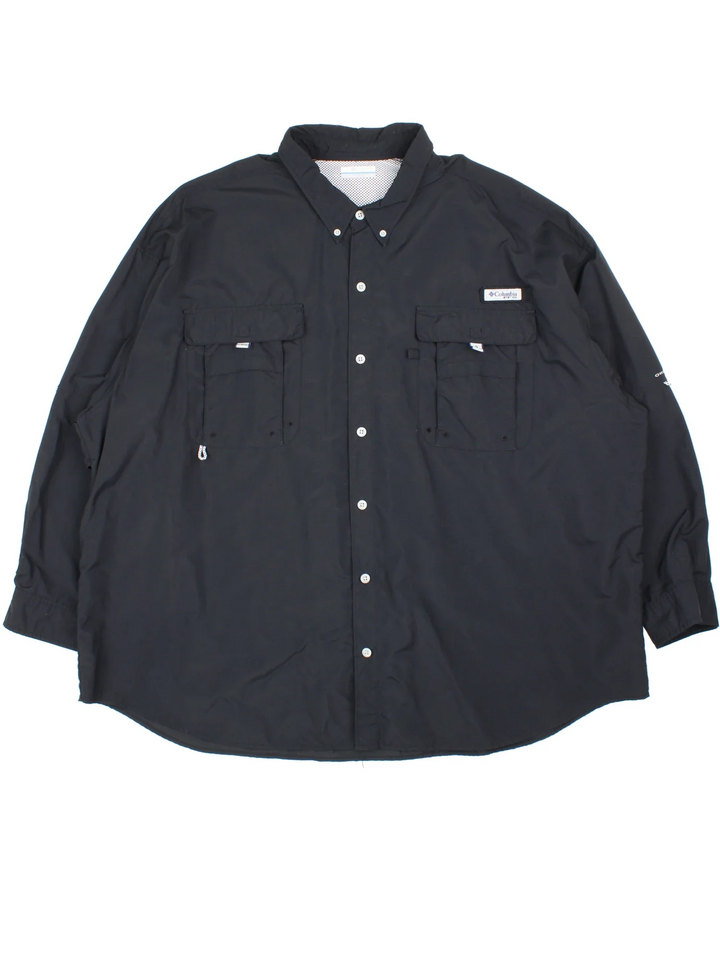 Columbia PFG Shirt in a black colourway, button up and has multiple pockets with the logo embroidered on the front.