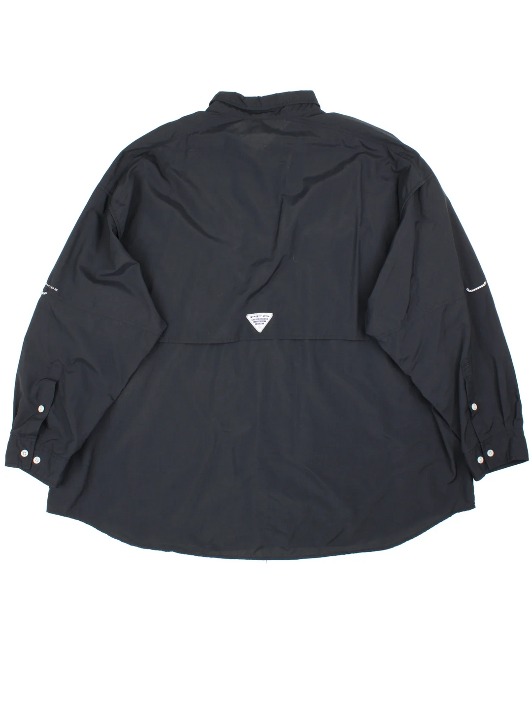 Columbia PFG Shirt in a black colourway, button up and has multiple pockets with the logo embroidered on the front.