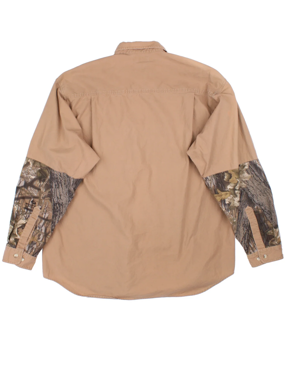 Columbia Hunting Shirt in a tan colourway with camo shoulder and arm paneling, button up and has a chest pocket with the logo embroidered on the front.