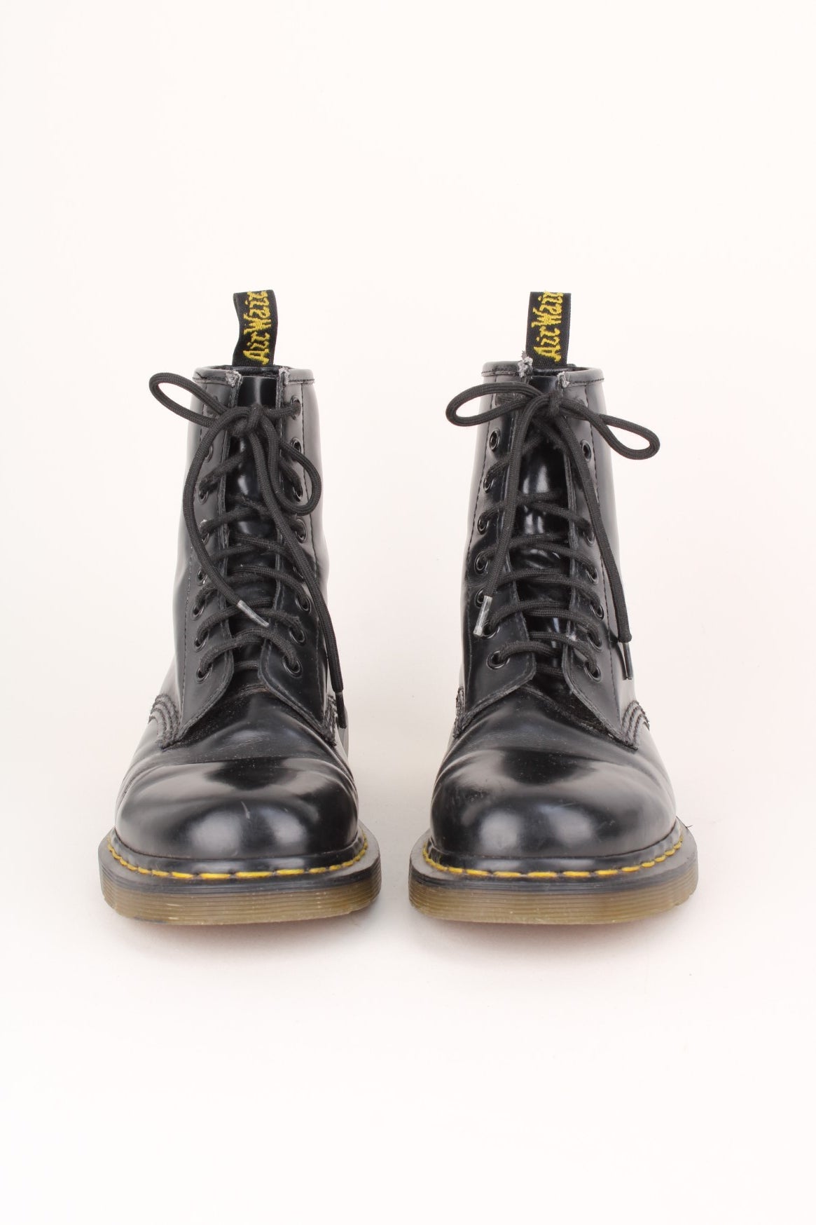 Dr. Martens 11822 Boots – VintageFolk