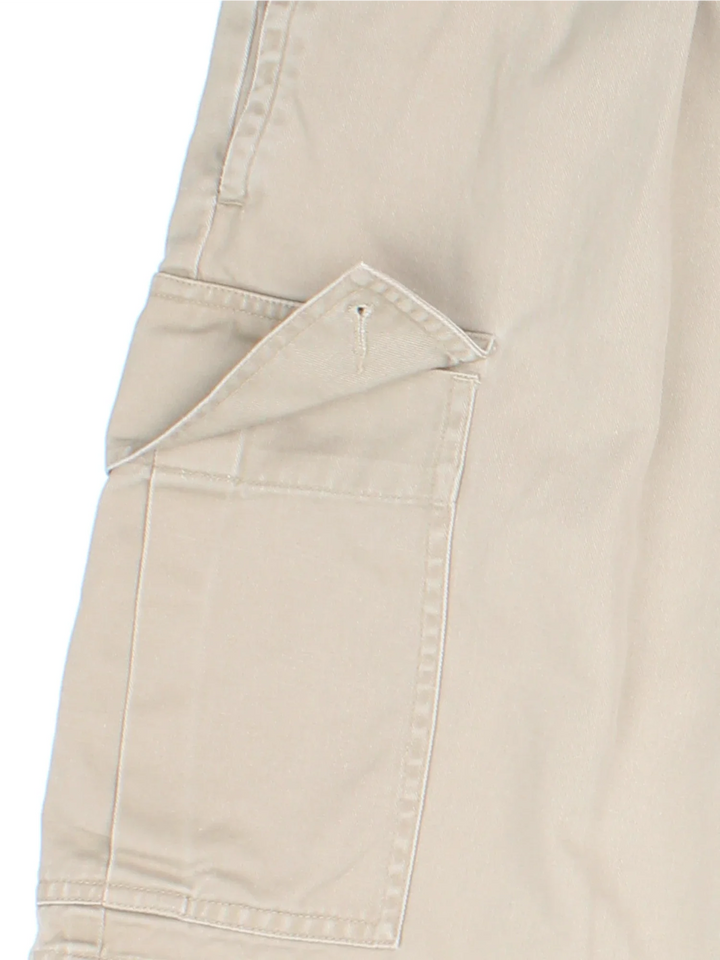 Ralph Lauren Pleated Cargo Shorts in tan colourway, multiple pockets and logo embroidered on back.