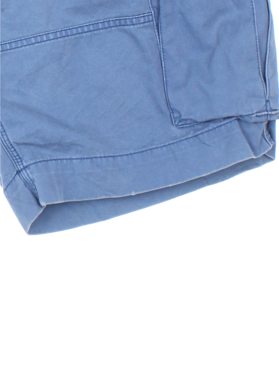 Vintage Ralph Lauren Shorts in blue colourway with multiple pockets and the logo embroidered on the back.
