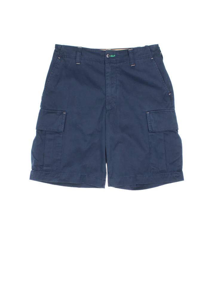 Vintage Tommy Hilfiger shorts in blue colourway with multiple pockets and the logo embroidered on the back.