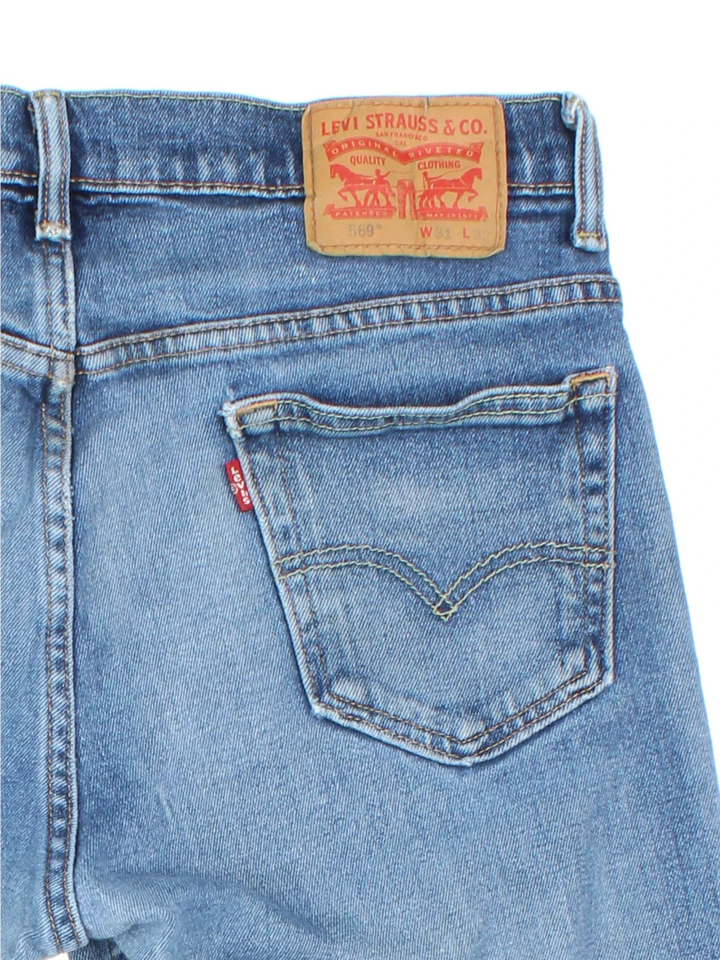 Vintage Levi Strauss shorts in blue colourway with multiple pockets and leather logo embroidered on the back.