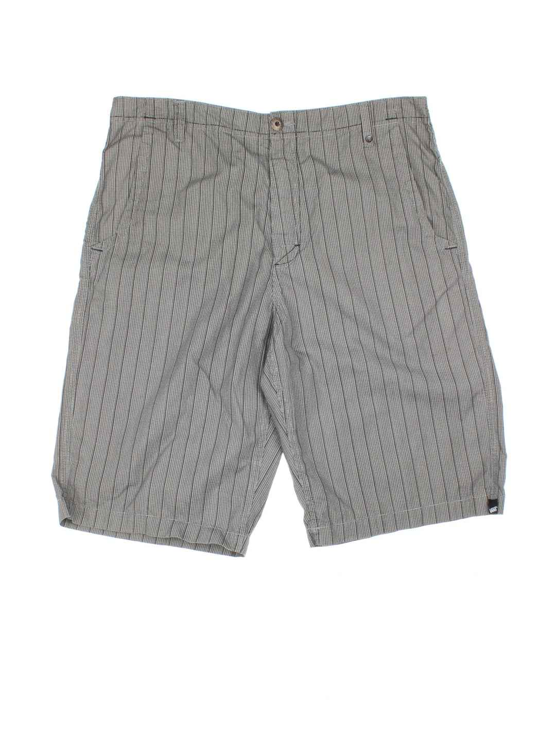 Vans Shorts in grey striped colourway. Zip fly fastening, multiple pockets and branding embroidered on front/back.