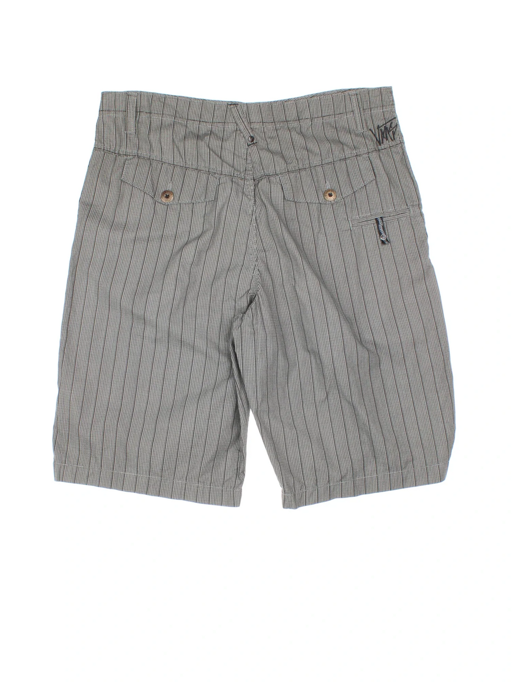 Vans Shorts in grey striped colourway. Zip fly fastening, multiple pockets and branding embroidered on front/back.