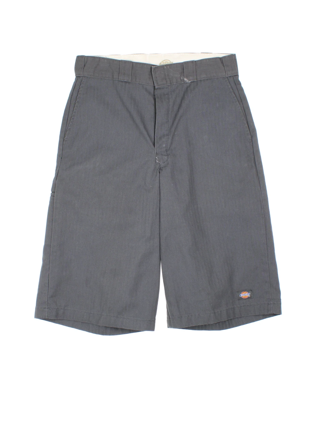 Dickies Shorts in grey colourway with light striped detailing. Zip fly fastening, multiple pockets and branding embroidered on front/back.