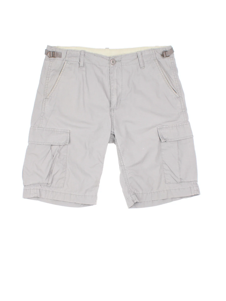 Carhartt Shorts in grey colourway. Zip fly fastening, multiple pockets and branding embroidered on back.