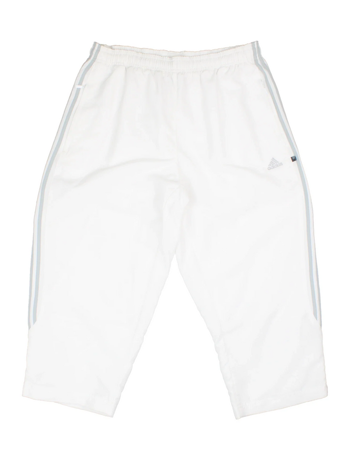 Vintage Adidas Capri 3/4 Length Shorts in white colourway with drawstring waist, jersey lining and embroidered branding on the front.