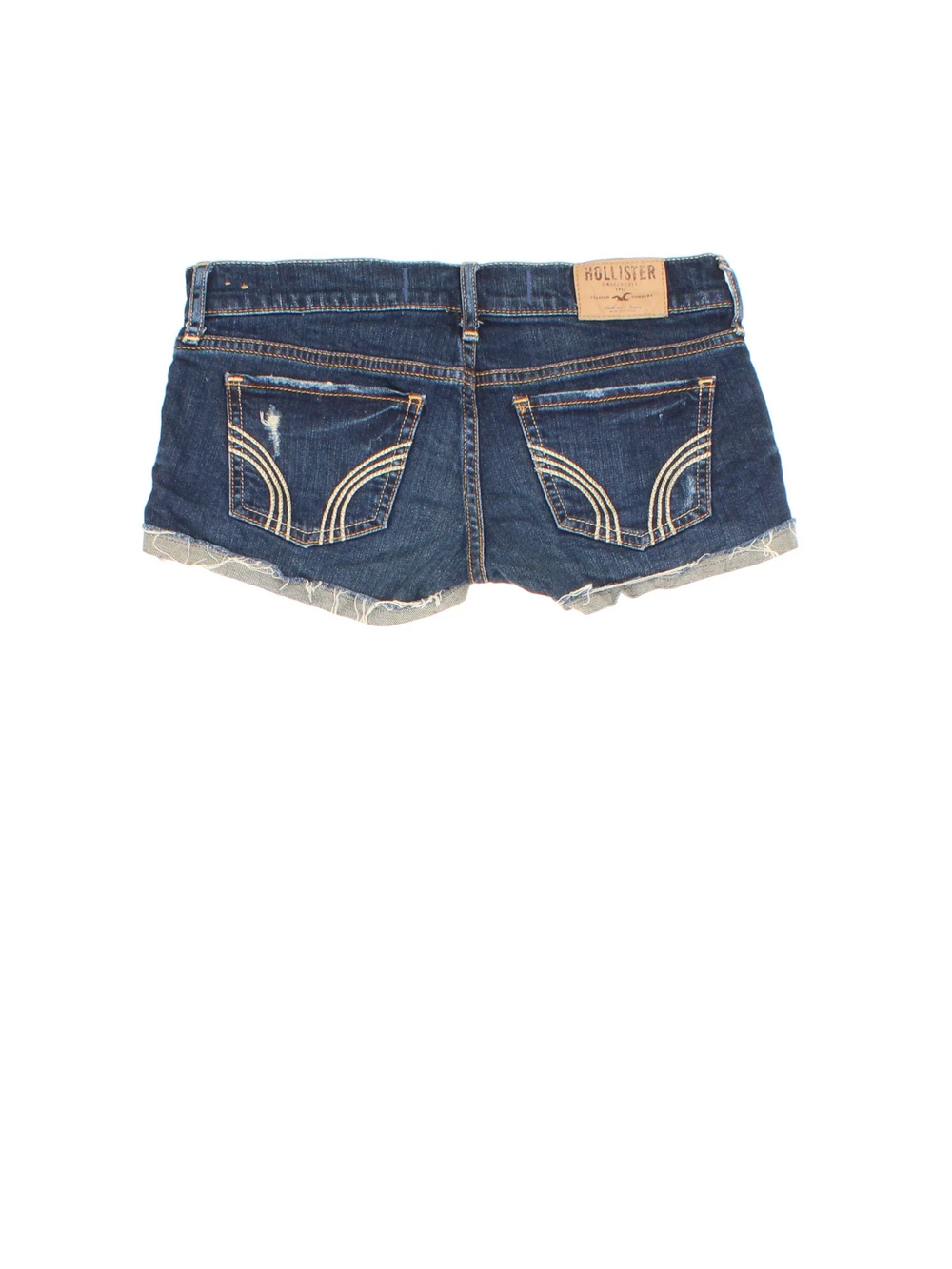 Vintage Y2K shorts in blue colourway with multiple pockets and the logo embroidered on the back.