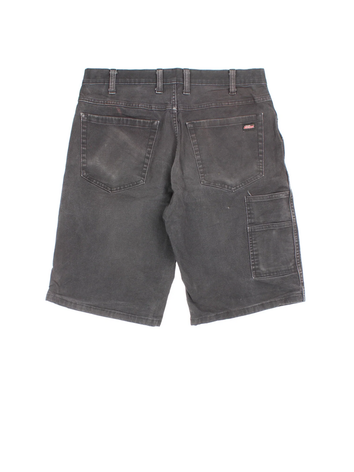 Vintage Dickies shorts in black colourway with multiple pockets and the logo embroidered on the back.