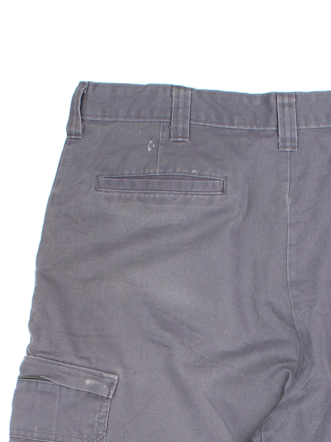 Vintage Dickies shorts in grey colourway with multiple pockets and the logo embroidered on the back.