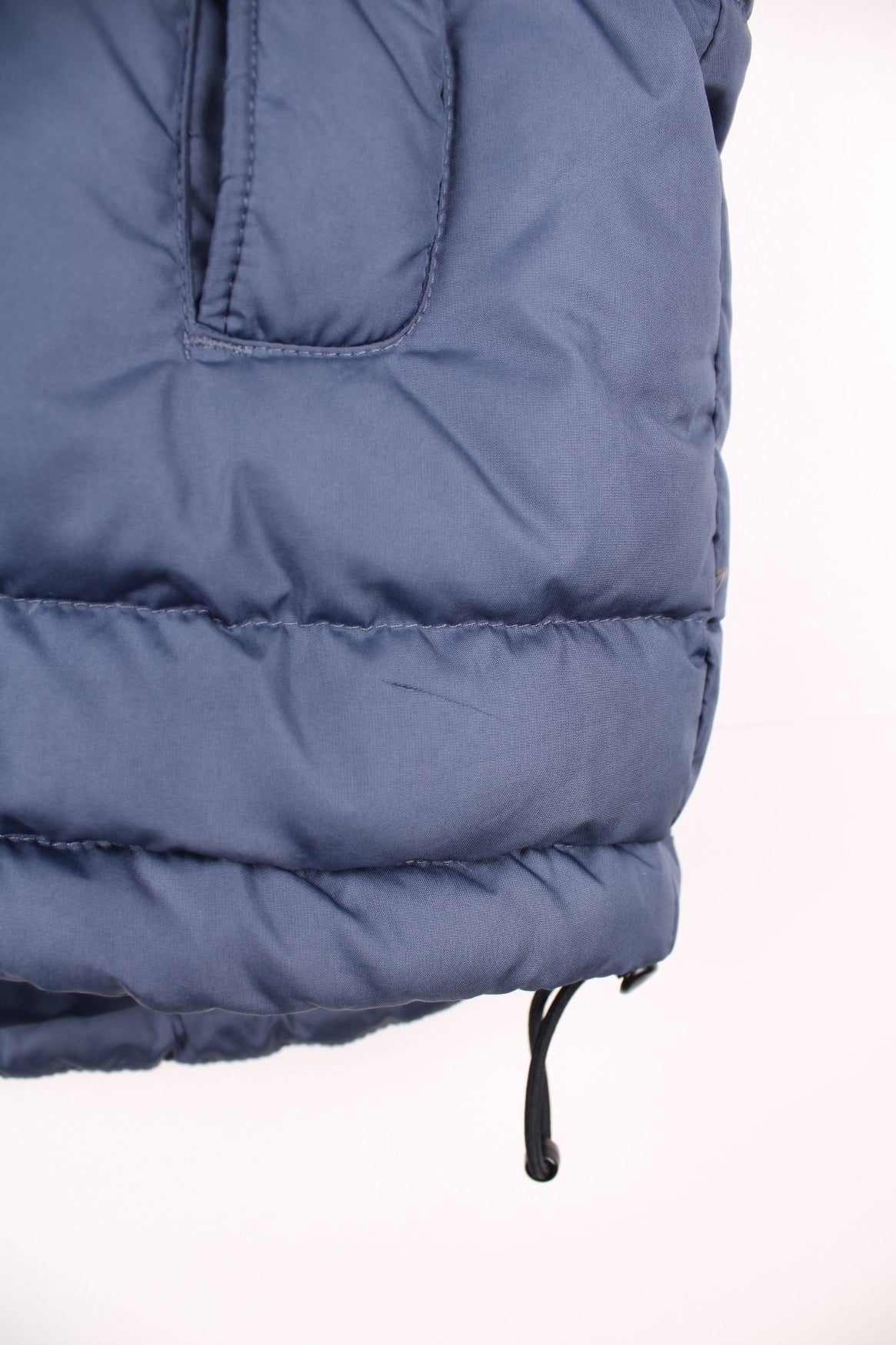 【中古】NIKE 23-24 リバプール　Padded Gilet Nike Liverpool FC 23/24 NSW Winter Vest - Smoke Grey/Wolf