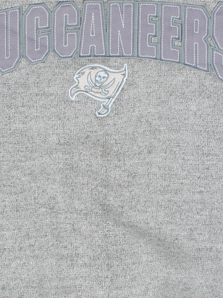 Vintage NFL Tampa Bay Buccaneers Sweatshirt in a grey colourway with the logo and graphic printed across the chest.