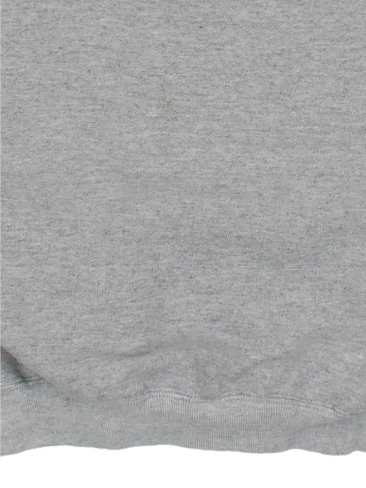 Vintage Kentucky Wildcats Sweatshirt in a grey colourway, with logo embroidered on the front.