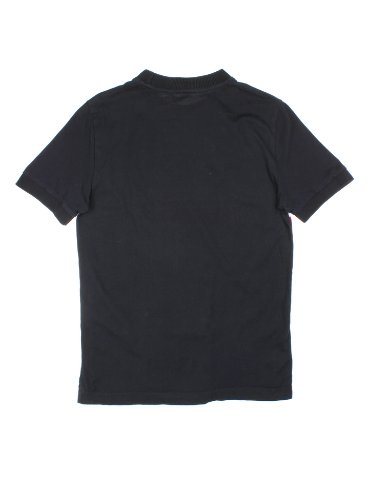 Fred Perry T-Shirt (Size M)