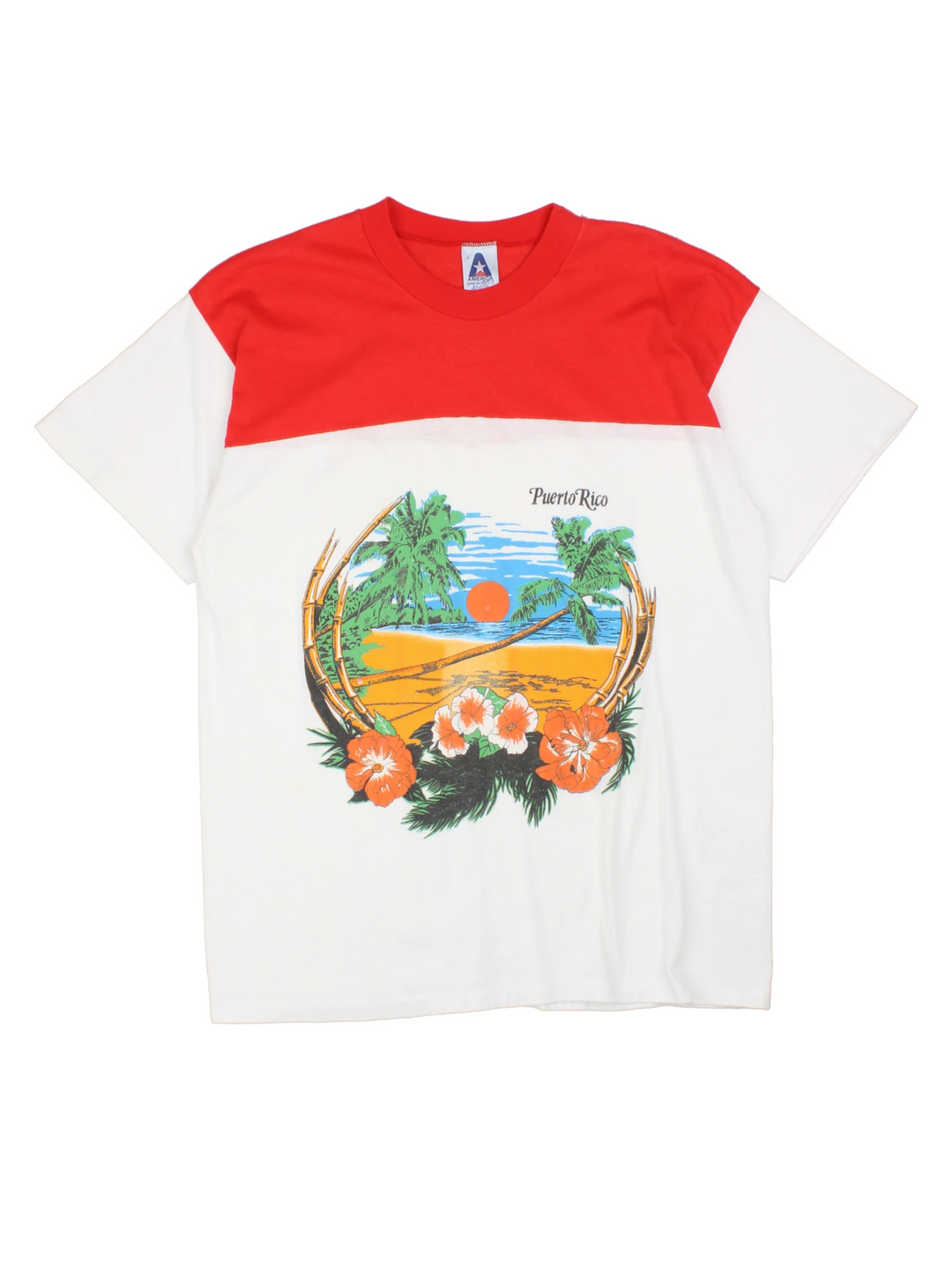 Vintage 90's Puerto Rico Graphic Single Stitch T-Shirt in a white and red colourway with a beach graphic printed on the front.