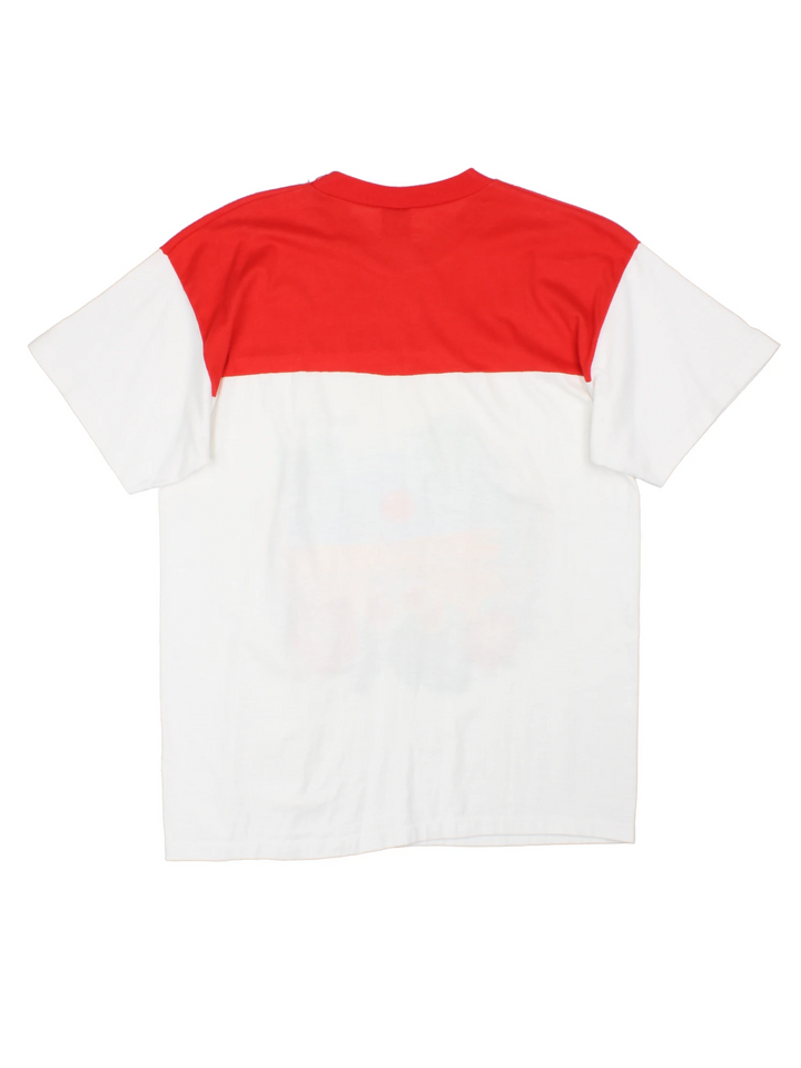 Vintage 90's Puerto Rico Graphic Single Stitch T-Shirt in a white and red colourway with a beach graphic printed on the front.