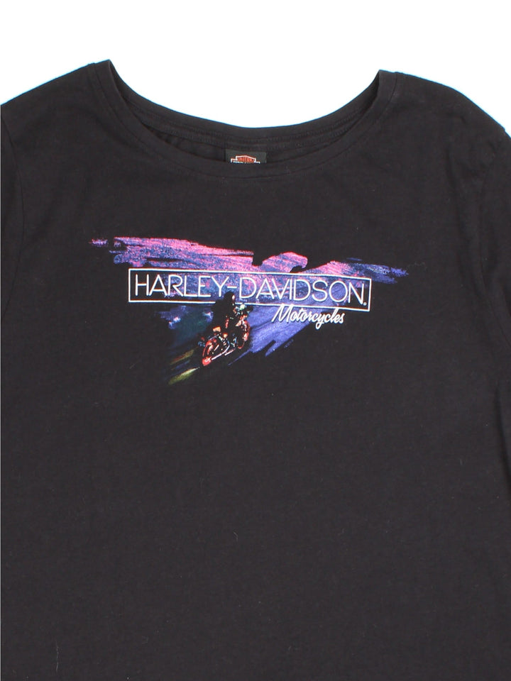 Vintage Harley-Davidson T-shirt in a black colourway, logo printed on front and back.