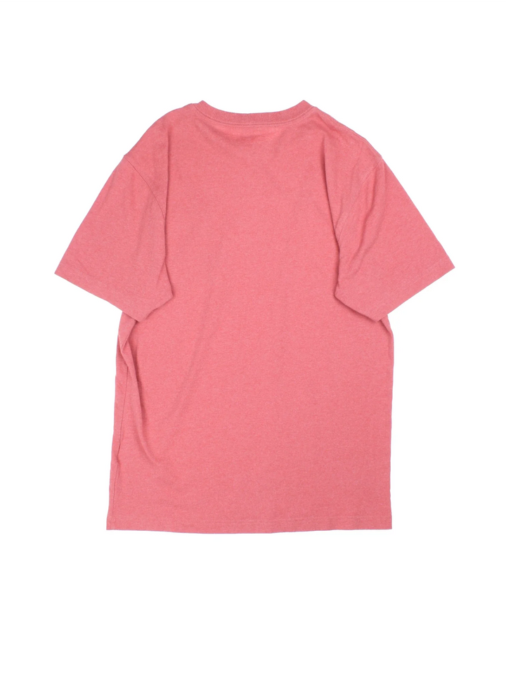 Carhartt T-Shirt in a pink colourway and has a chest pocket with the logo embroidered on the front.