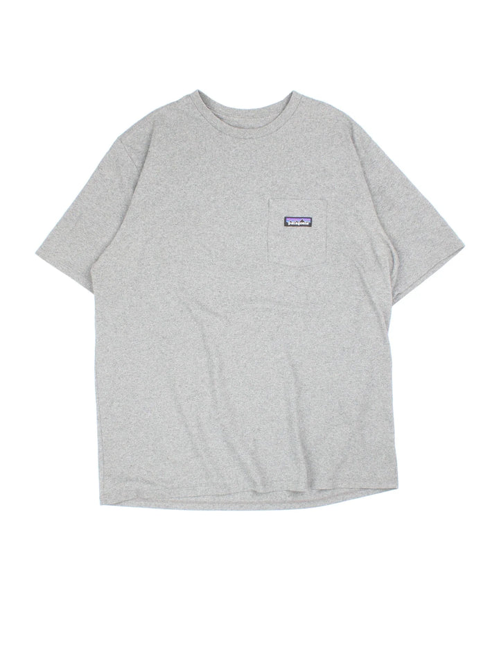 Patagonia T-Shirt in a grey colourway and has a chest pocket with the logo embroidered on the front.