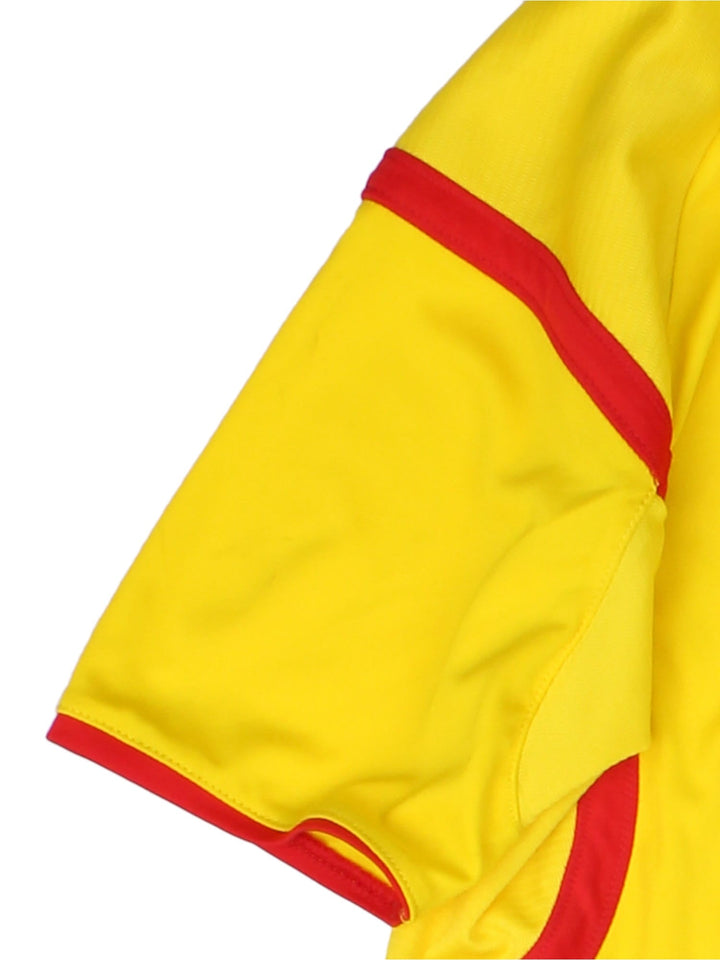 Vintage Liverpool 2014-15 Away Football Shirt in the yellow colourway with Gerrard 8 Legend on the back.