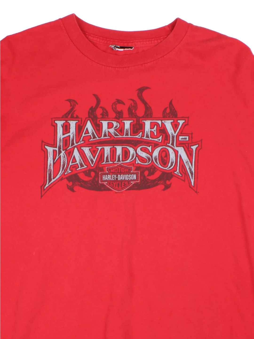 Vintage Harley-Davidson Bandits Long Sleeve T-Shirt in a red colourway with branding printed on front/back and sleeve.