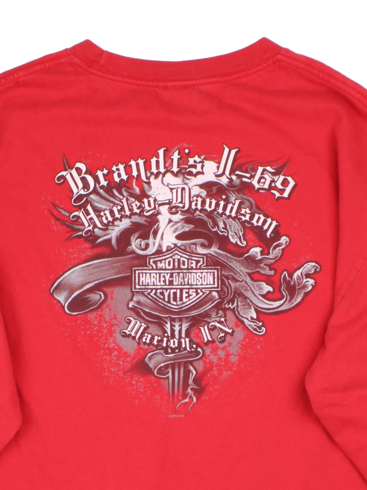 Vintage Harley-Davidson Bandits Long Sleeve T-Shirt in a red colourway with branding printed on front/back and sleeve.