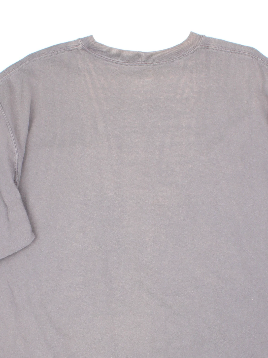 Carhartt T-Shirt in a grey colourway and has a chest pocket with the logo embroidered on the front.