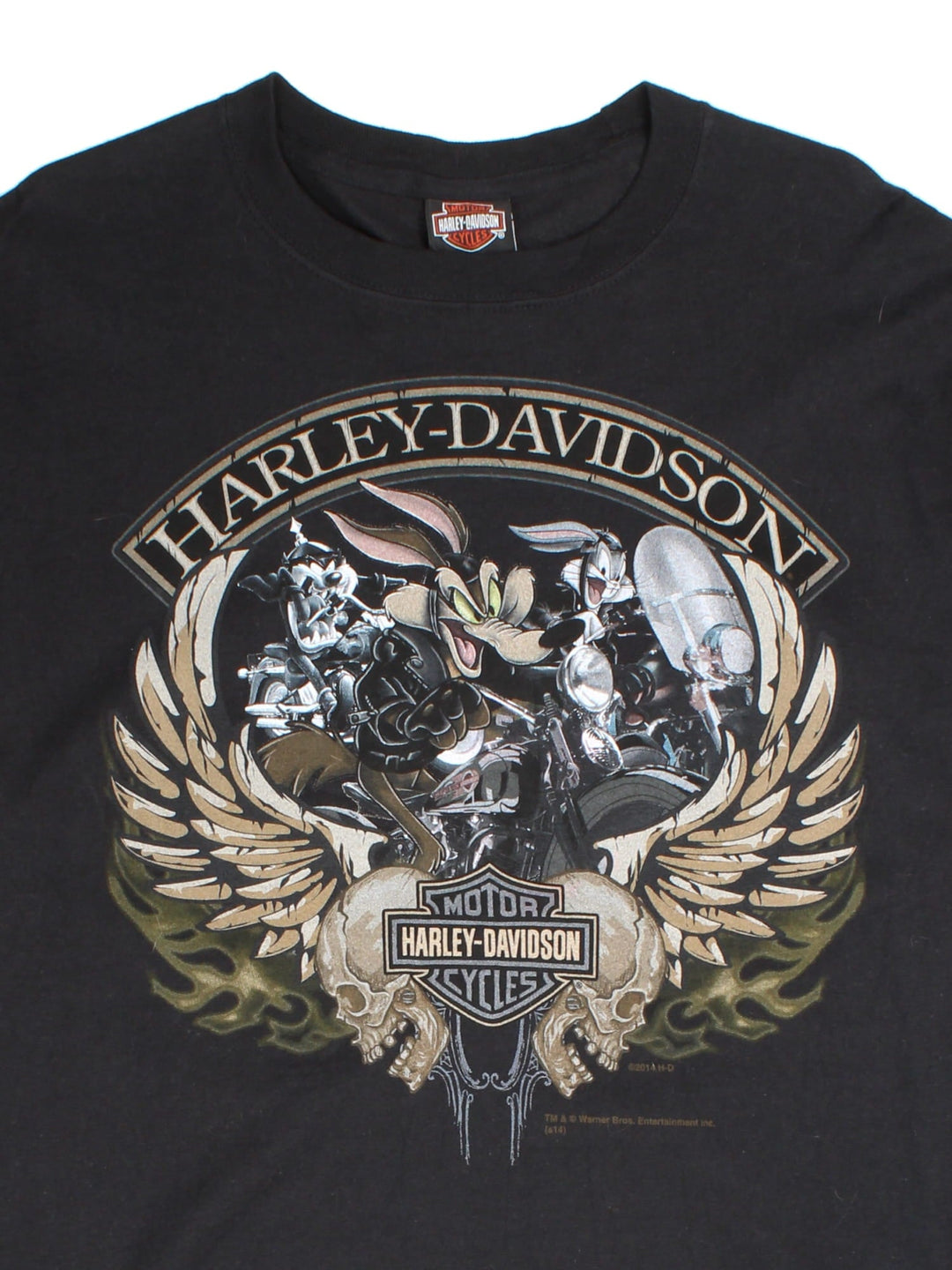 Vintage Harley-Davidson Looney Tunes T-Shirt in a black colourway with the logo and cartoon characters printed on the front and back.