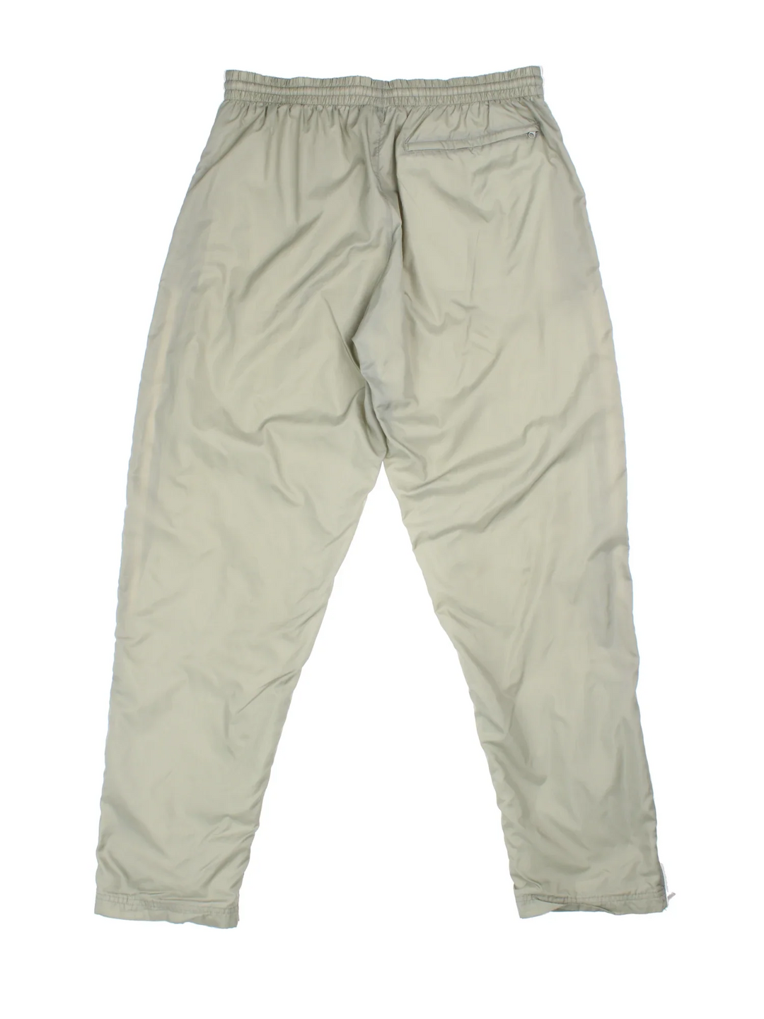 Nike Tracksuit Bottoms in green colourway, has pockets, elasticated waist with drawstring, and the swoosh logo embroidered on the front.