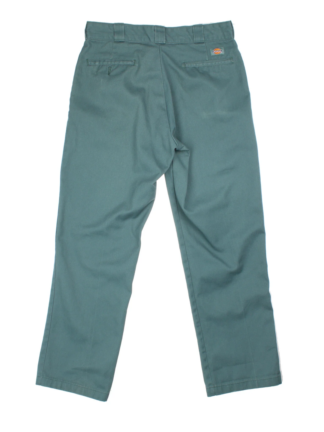 Dickies 874 Trousers in green colourway with multiple pockets and the logo embroidered on the back.