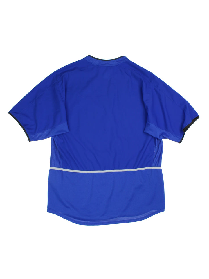 2002-03 Nike, Vodafone Manchester United Shirt. Features embroidered logo on the chest.
