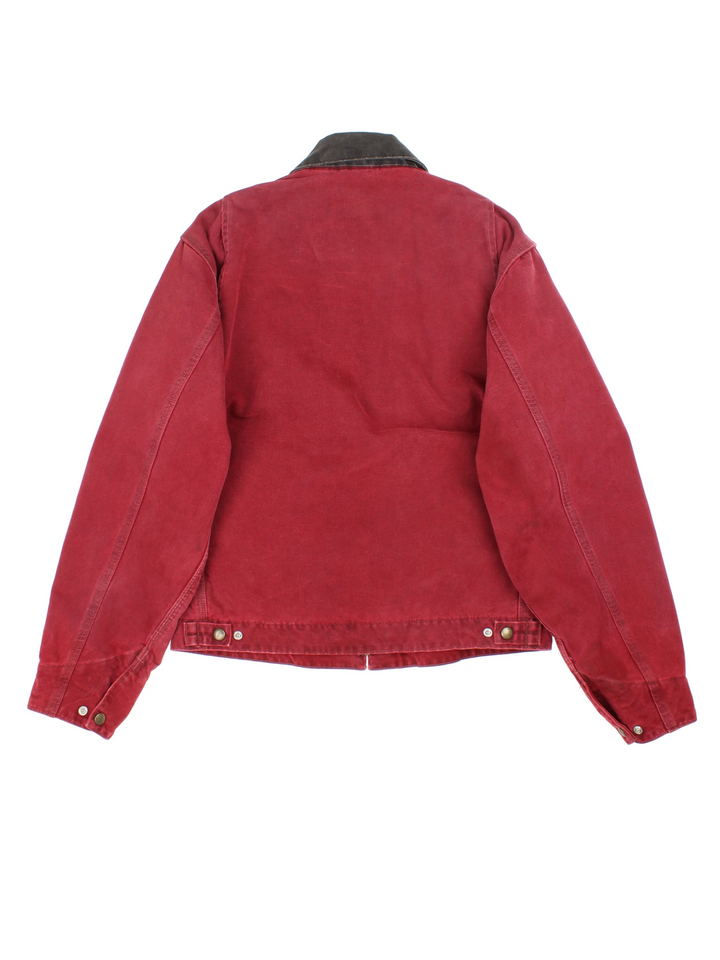 Carhartt J97 CRI Detroit Jacket an extremely rare crimson red colourway, produced for only a short time period for this is jacket is like no other, zip up with multiple pockets, blanket lining, and has the logo embroidered on the front. 