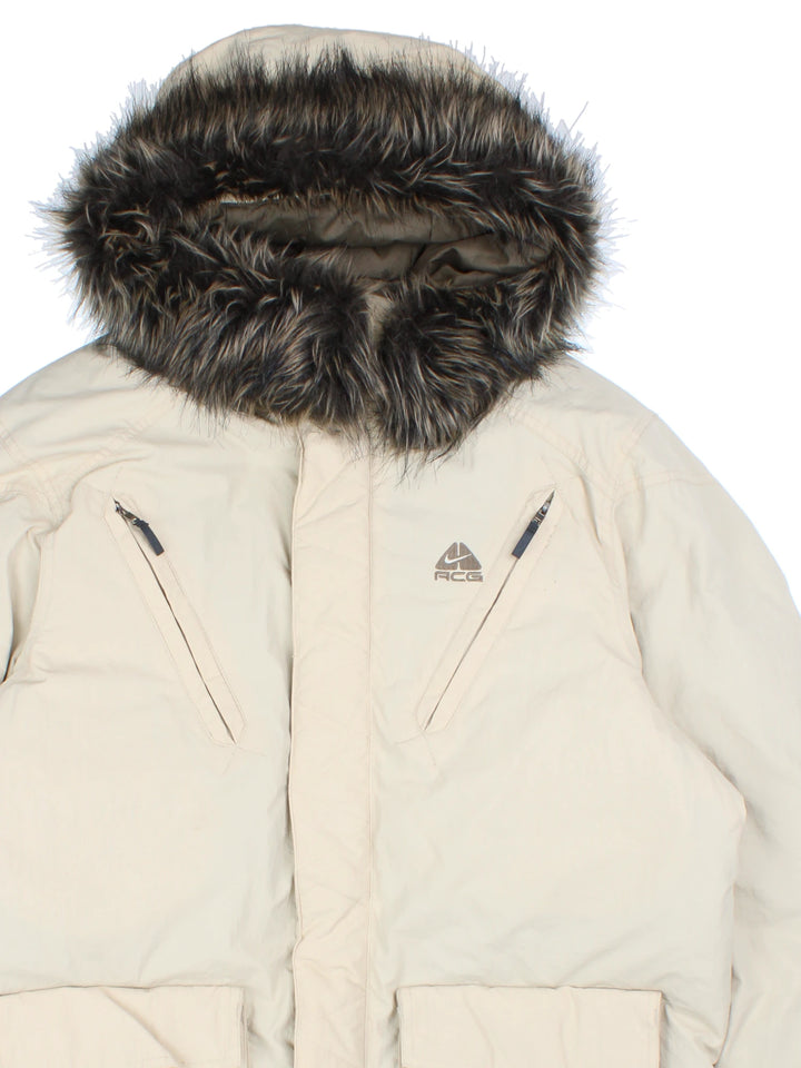Nike ACG zip through coat with high neck, pockets and faux fur on collar
