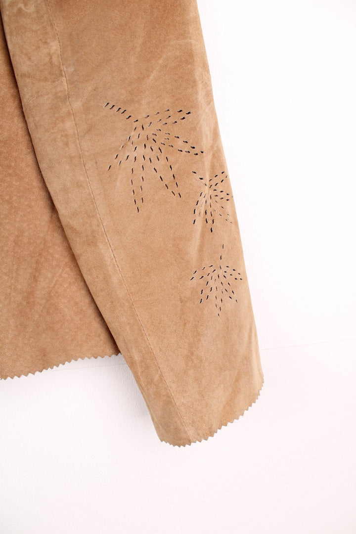 Wallis Y2K real suede jacket with button closure and leaf cutout designs. 100% leather outer. 