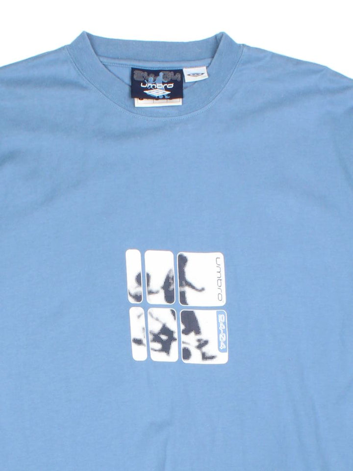 90's Umbro Football T-Shirt (Size M)